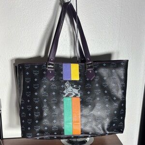 MCM Black Visetos Pebbled Lion Leather Tote with Pouch